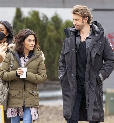 Sarah Shahi Filming Sex Life In Toronto Celebmafia