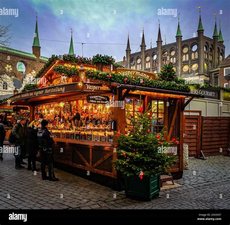 christmas market hanseatic city  res stock photography  images alamy