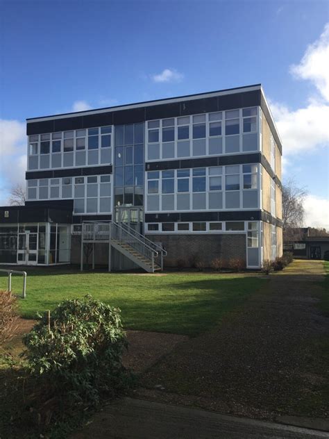 Commercial: Further Education College Huntingdon — Burmor Construction