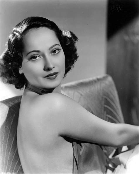 Merle Oberon Born On This Day In 1911 Citizen Screen Merle Oberon Classic Hollywood