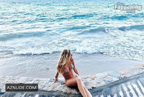 TARA LIPINSKI Nude AZNude