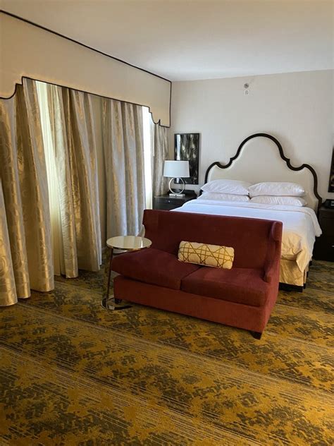 CHURCHILL HOTEL NEAR EMBASSY ROW - Updated April 2024 - 152 Photos