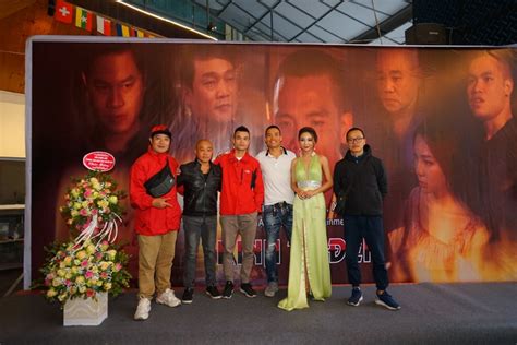 Vẻ gợi cảm của hot girl 10X có duyên với vai gái giang hồ