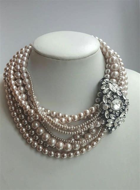 Regal Pearl Necklace Ideas To Flaunt An Elegant Style Statement