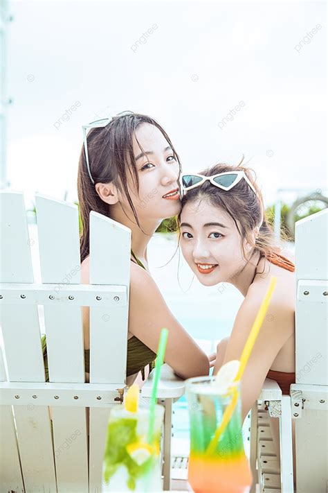 Summer Cool Beauty Daytime Bikini Beauty Outdoor Swimming Pool Head To Head Photography Picture