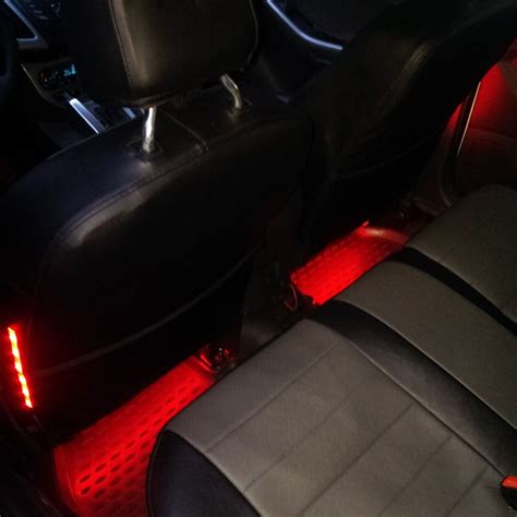 Подсветка в салон) — Ford Focus Hatchback III, 2 л, 2012 года ...