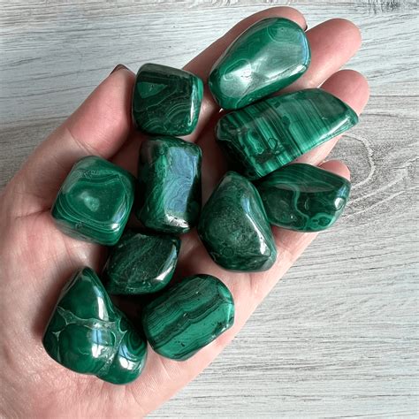 Malachite Tumbled Stone No 23 Yatzuri