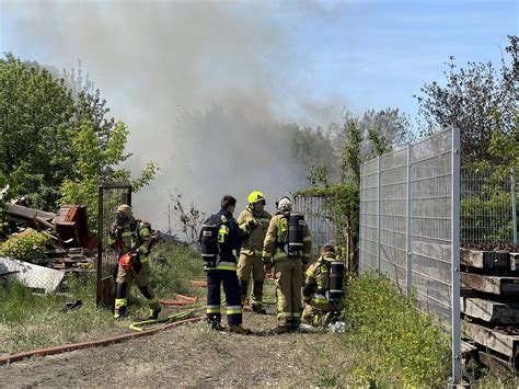 K By Czarnego Dymu Unosz Si Nad Warszaw Kolejny Gigantyczny Po Ar