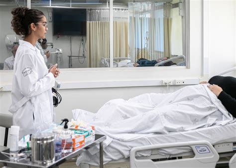 Faculdade de Medicina de Bauru da USP completa um ano » USP Campus Bauru - Universidade de São Paulo