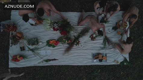 EL DESAYUNO NUDE SCENES AZNude