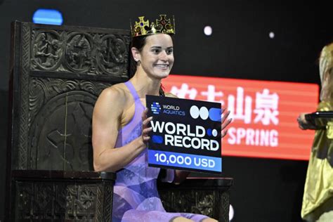 Kaylee McKeown Breaks 2nd World Record In 24 Hours With 57 33 100 Back