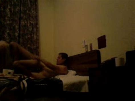 isa engañando a su esposo con su jefe 1 XVIDEOS