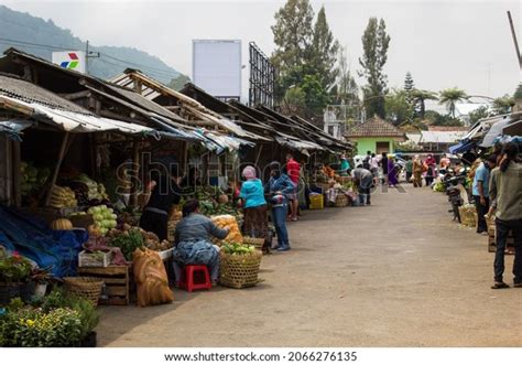 pasar tradisional indonesia images stock   objects