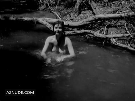 El Trueno Entre Las Hojas Nude Scenes Aznude