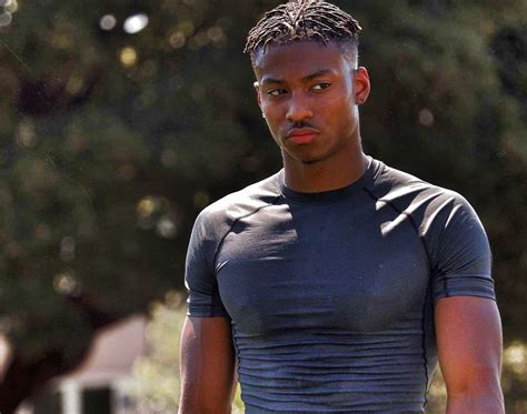 Byron Perkins Hampton Univ Football Team Leader Comes Out As Gay Outsports