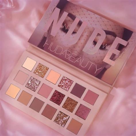 Huda Beauty The New Nude Eyeshadow Palette Lazada Co Th