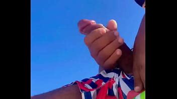 Punheta Na Praia XVIDEOS