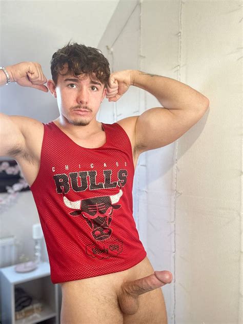 Every Reaction Gets A Nude R BigAndMuscular