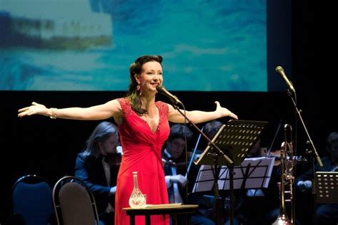 Юлия Гришаева - 66 фото