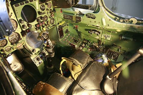 Jet Airlines: Dassault Mirage 2000D cockpit