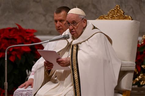 NATAL Papa celebra missa de Natal e pede atenção às crianças vítimas