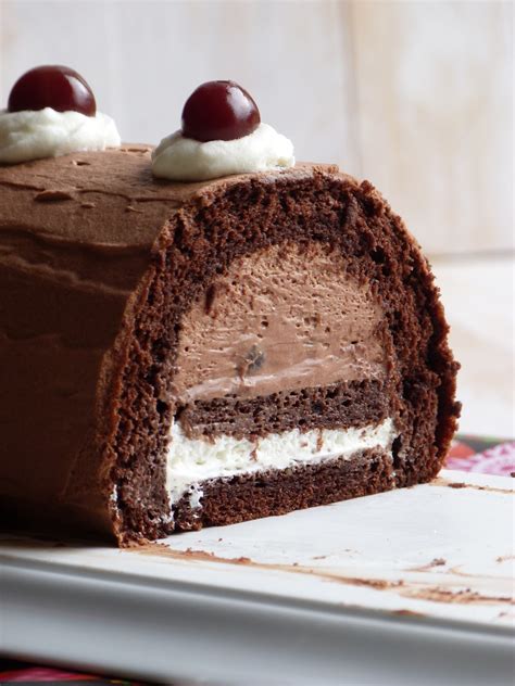 Chic Chic Chocolat Bûche De La Forêt Noire Pour Noël