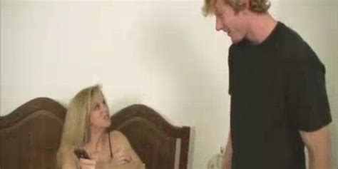 CUM SHOT CITY Milf Finds Proof For His Huge Cumshot In Videos Tnaflix