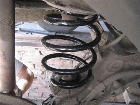 Заменил задние пружины на усиленные! — Daewoo Lanos, 1,6 л, 2004 года ...