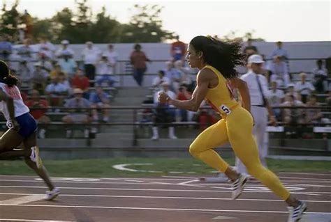 florence griffith joyner competes       olympic