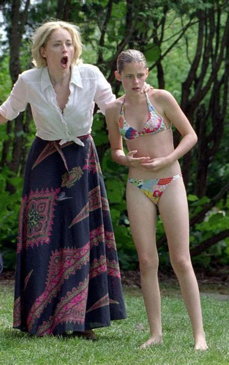 Cold Creek Manor nude pics página 1