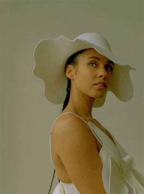 Alicia Keys Floppy Hat Cowboy Hats Music Aka Cook Fashion Musica