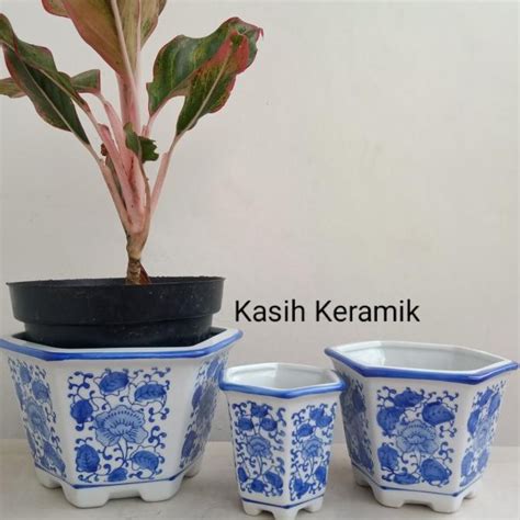 Jual Keramik Biru Putih Pot Pot Tanaman Shopee Indonesia