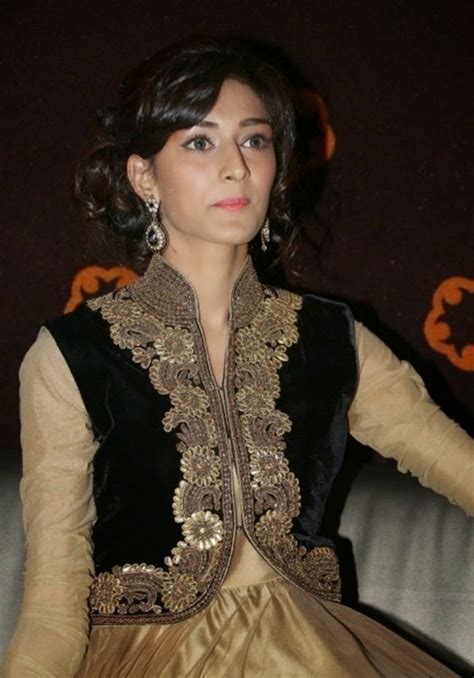 Erika Fernandez Latest Hot Photos