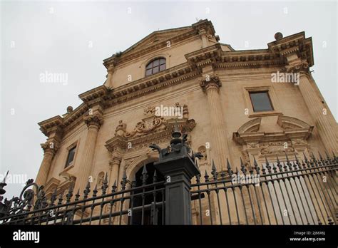 Santissime Anime Del Purgatorio Hi Res Stock Photography And Images Alamy