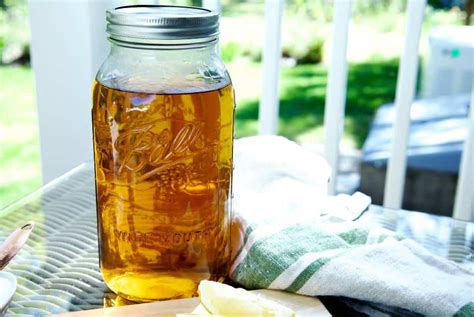How To Make Herbal Sun Tea (Easy Homemade Recipe) - Upside Lane