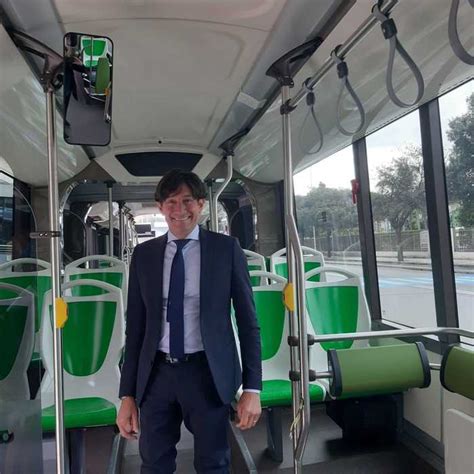 Arrivano A Cagliari I Bus Del Ctm Da 18 Metri Full Hybrid Giornale Di