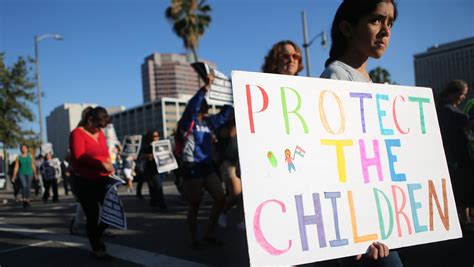 Immigrant children: Timeline of the family separation crisis on border