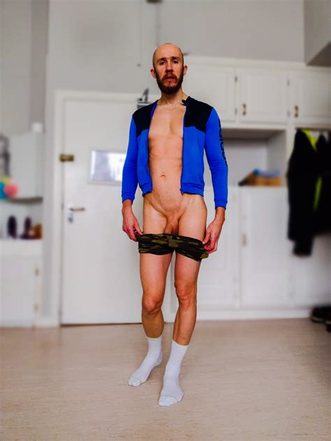 Bearded Man Showing Soft Dick And Hard Ass 14 Pics XHamster