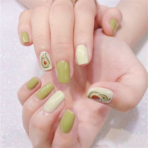 mẫu nail xanh bơ hot nhất Instagram tươi mát trẻ trung dịu dàng