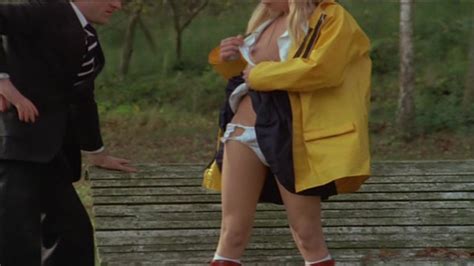 Lèche moi partout nude pics page