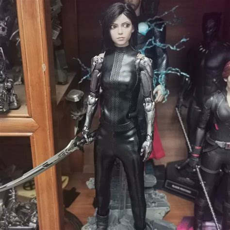 Hot Toys Alita With Custom Hair Hobbies Toys Toys Games On Carousell