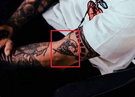 25 Tatuajes De Rauw Alejandro Y Su Significado Tatuajes 360