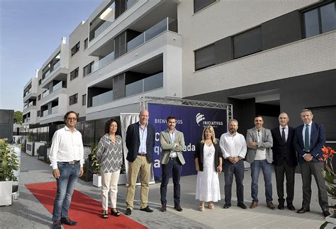 La alcaldesa visita la nueva promoción de 55 viviendas de Residencial