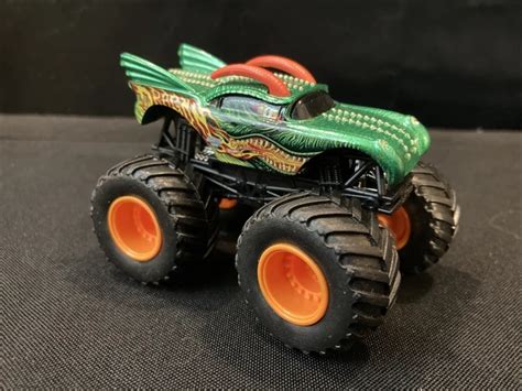 JOUET CAMION HOT Wheels Monster Jam Dragon moyeux orange échelle EUR PicClick FR