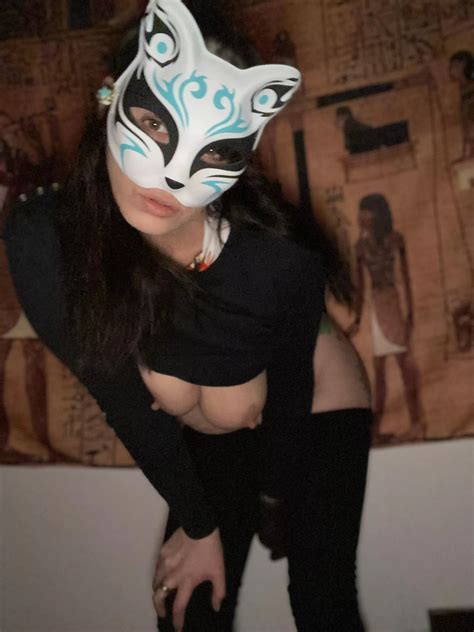 Eye Contact Milf Way Nudes Milfie NUDE PICS ORG