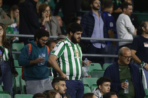 Búscate en las fotos del Betis HJK Helsinki