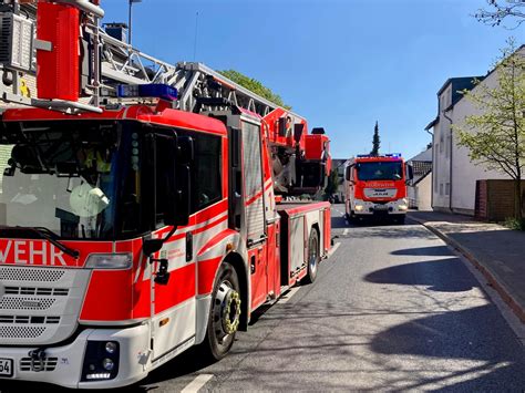 Fw Gl Zwei Leichtverletzte Personen Nach Wohnungsbrand Im Stadtteil