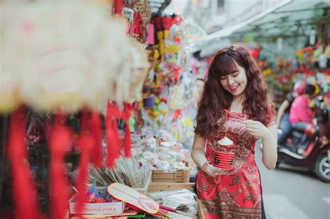 Hot girl Đắk Lắk xinh đẹp dạo phố Trung Thu Titanic Nơi mọi thứ được chia sẻ