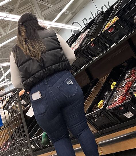 Thick Booty On Milf Latina Tight Jeans Forum