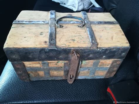 Винтаж: Старинный маленький сундучок купить в интернет-магазине Ярмарка ...